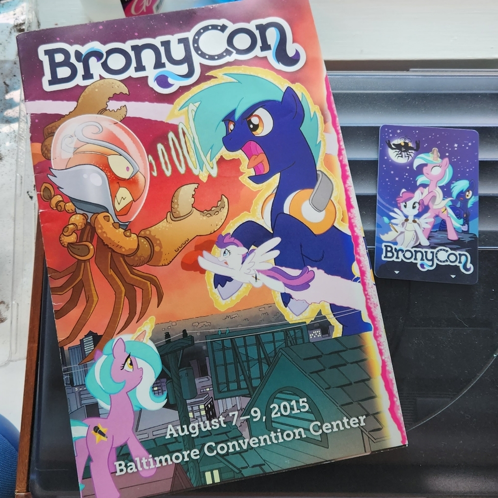 Bronycon 2015 con booklet